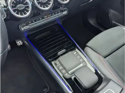 Photo 21 Mercedes GLA 250 e AMG Line