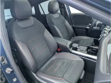 Photo 22 Mercedes GLA 250 e AMG Line