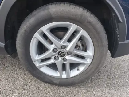 Photo 17 Toyota C-HR 1.8 Hybride 122 Dynamic Ultimate