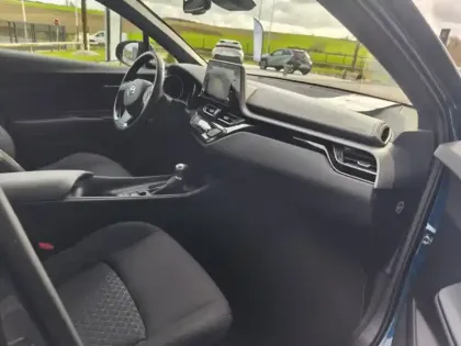 Photo 11 Toyota C-HR 1.8 Hybride 122 Dynamic Ultimate