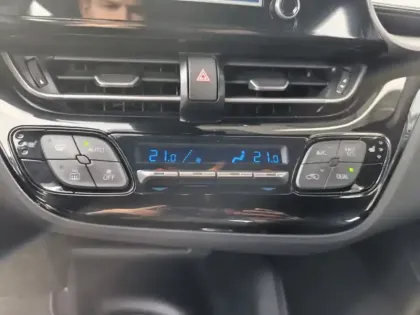 Photo 7 Toyota C-HR 1.8 Hybride 122 Dynamic Ultimate