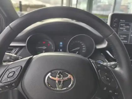 Photo 12 Toyota C-HR 1.8 Hybride 122 Dynamic Ultimate