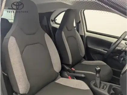 Photo 9 Toyota Aygo 1.0 VVT-i 72 Dynamic