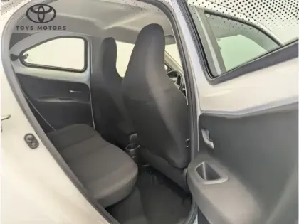 Photo 11 Toyota Aygo 1.0 VVT-i 72 Dynamic