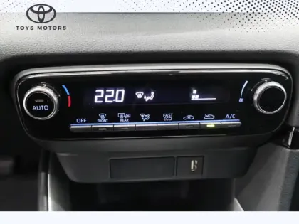 Photo 6 Toyota Yaris Hybride 116h Dynamic