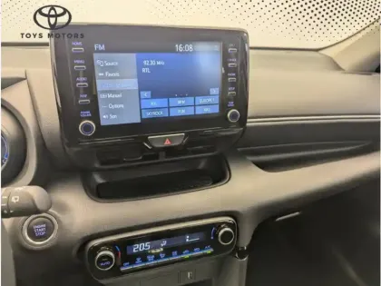 Photo 14 Toyota Yaris 120 VVT-i Design