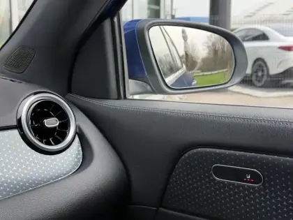 Photo 33 Mercedes GLA 200 d Progressive Line