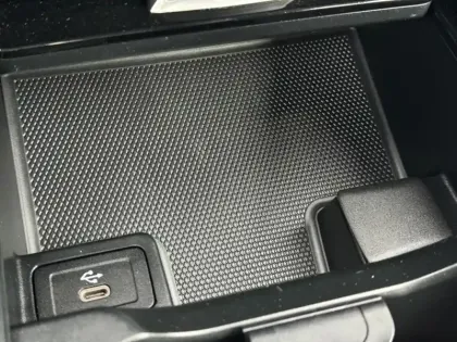 Photo 32 Mercedes GLA 200 d Progressive Line