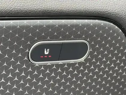 Photo 15 Mercedes GLA 200 d Progressive Line