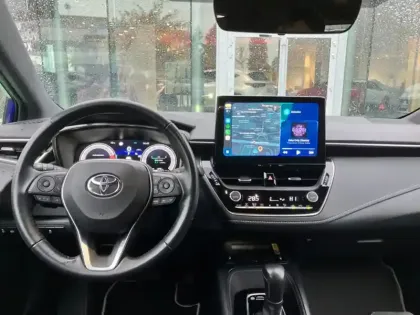 Photo 10 Toyota Corolla Hybride 196h Design