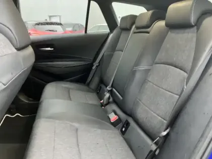 Photo 9 Toyota Corolla Hybride 196h Design