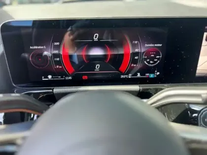 Photo 6 Mercedes Classe A 200 d AMG Line