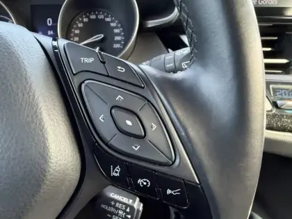 Photo 22 Toyota C-HR 1.8 HYBRIDE 122 DYNAMIC BUSINESS