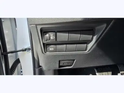 Photo 12 Toyota Yaris Hybride 116h Design PAC