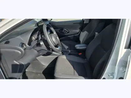 Photo 8 Toyota Yaris Hybride 116h Design PAC