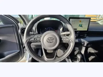 Photo 14 Toyota Yaris Hybride 116h Design PAC