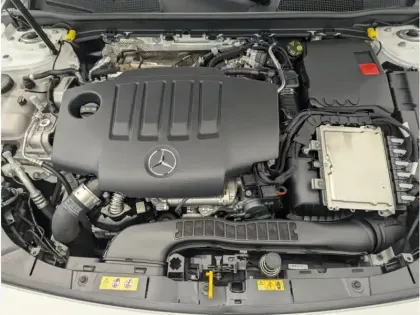 Photo 20 Mercedes Classe A 180 d AMG Line