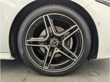 Photo 10 Mercedes Classe A 180 d AMG Line