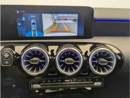 Photo 17 Mercedes Classe A 180 d AMG Line