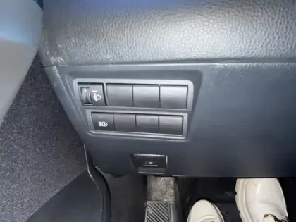 Photo 13 Toyota Yaris Hybride 1.5 HYBRID 116H DYNAMIC BUSINESS