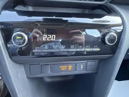 Photo 12 Toyota Yaris Hybride 1.5 HYBRID 116H DYNAMIC BUSINESS