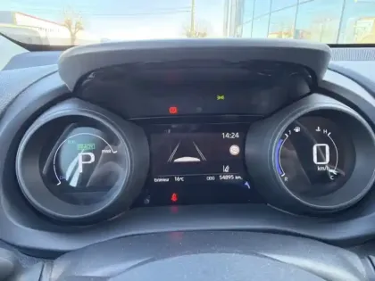 Photo 19 Toyota Yaris Hybride 1.5 HYBRID 116H DYNAMIC BUSINESS