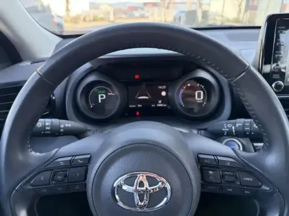 Photo 14 Toyota Yaris Hybride 1.5 HYBRID 116H DYNAMIC BUSINESS