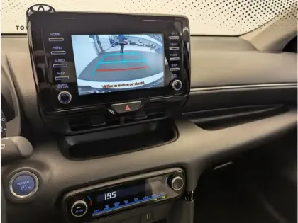 Photo 20 Toyota Yaris Hybride 116h Dynamic