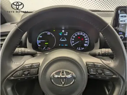 Photo 17 Toyota Yaris Hybride 116h Dynamic