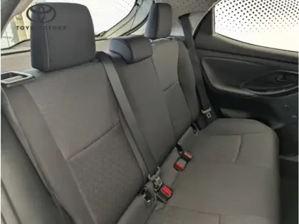 Photo 11 Toyota Yaris Hybride 116h Dynamic