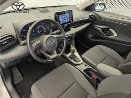 Photo 8 Toyota Yaris Hybride 116h Dynamic