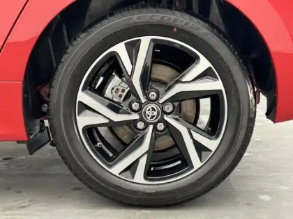 Photo 8 Toyota Yaris Hybride 116h Design PACK CONFORT