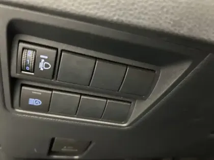 Photo 10 Toyota Yaris Hybride 1.5 HYBRID 116H DESIGN AUTO