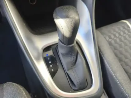 Photo 16 Toyota Yaris Hybride 116h Design