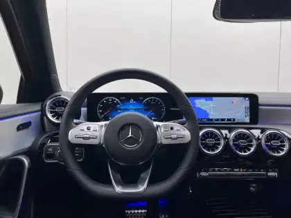 Photo 14 Mercedes Classe A Gén. IV (W177) Ph1 AMG Line 5