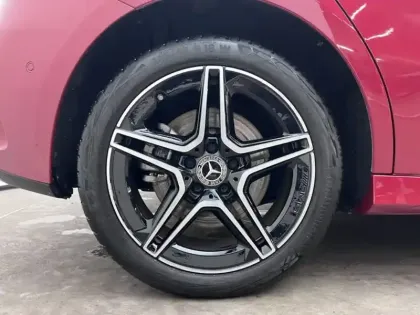 Photo 8 Mercedes Classe A Gén. IV (W177) Ph1 AMG Line 5