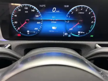 Photo 11 Mercedes Classe A Gén. IV (W177) Ph1 AMG Line 5