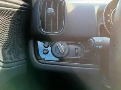 Photo 41 Mini Countryman Gén. II (F60) Ph2 Classic 5