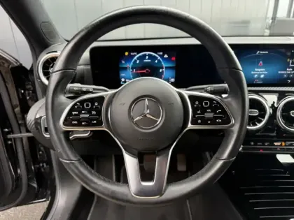 Photo 17 Mercedes Classe A 200 d Business Line