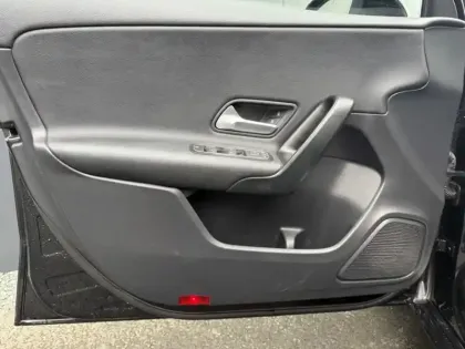 Photo 14 Mercedes Classe A 200 d Business Line