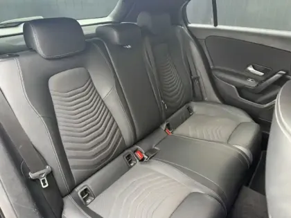 Photo 8 Mercedes Classe A 200 d Business Line