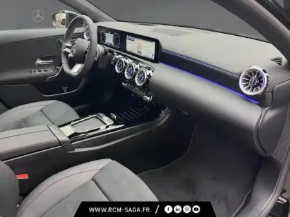 Photo 15 Mercedes Classe A 200 d AMG Line