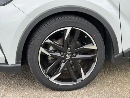 Photo 27 Toyota C-HR 2.0 Hybride 184 GR Sport