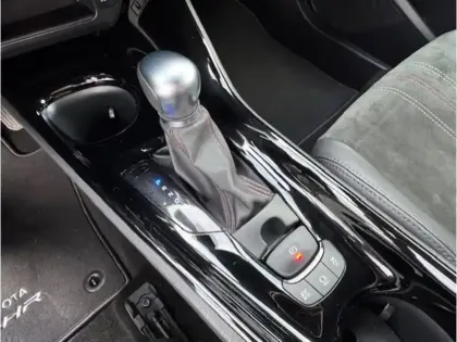 Photo 22 Toyota C-HR 2.0 Hybride 184 GR Sport