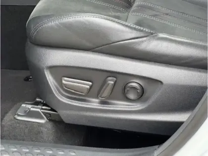 Photo 23 Toyota C-HR 2.0 Hybride 184 GR Sport