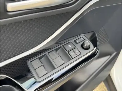 Photo 21 Toyota C-HR 2.0 Hybride 184 GR Sport