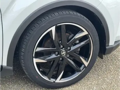 Photo 25 Toyota C-HR 2.0 Hybride 184 GR Sport