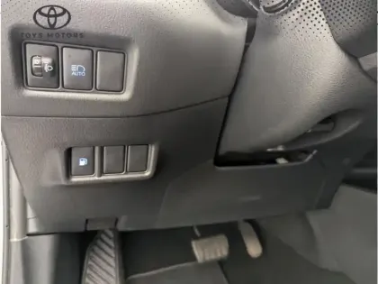 Photo 14 Toyota C-HR 1.8 HYBRIDE 122 DESIGN