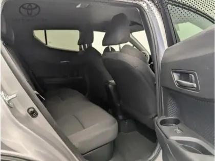 Photo 12 Toyota C-HR 1.8 HYBRIDE 122 DESIGN