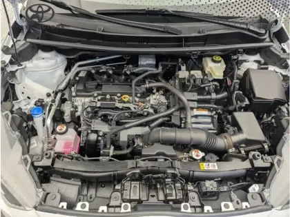 Photo 21 Toyota Yaris Hybride 116h Dynamic